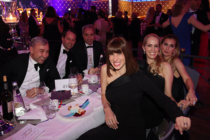 Dieter Hochreiter, Otto Lindinger, Werner Hochreiter auf dem CSU Schwarz-Weiss Ball Münchner G'Schichten im Festsaal des Paulaner am Nockherberg am 21.01.2023 (©Foto: Martin Schmitz)